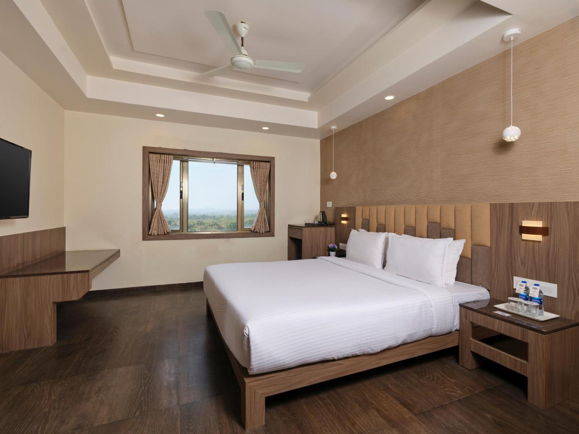 Pride Biznotel Sasan Gir Luaran gambar
